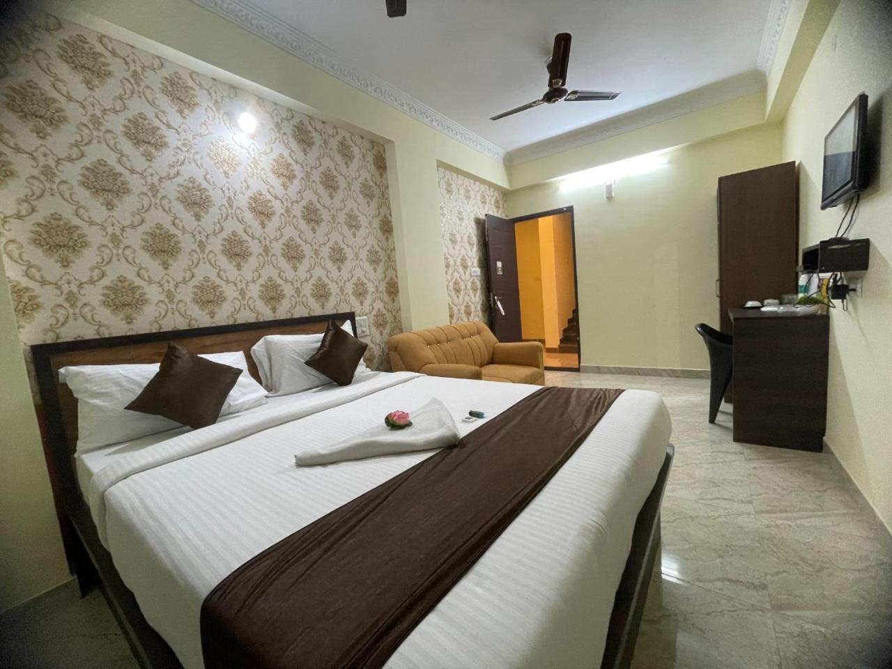 Hotel East Park Electronic City Kammasandra Pokoj fotografie